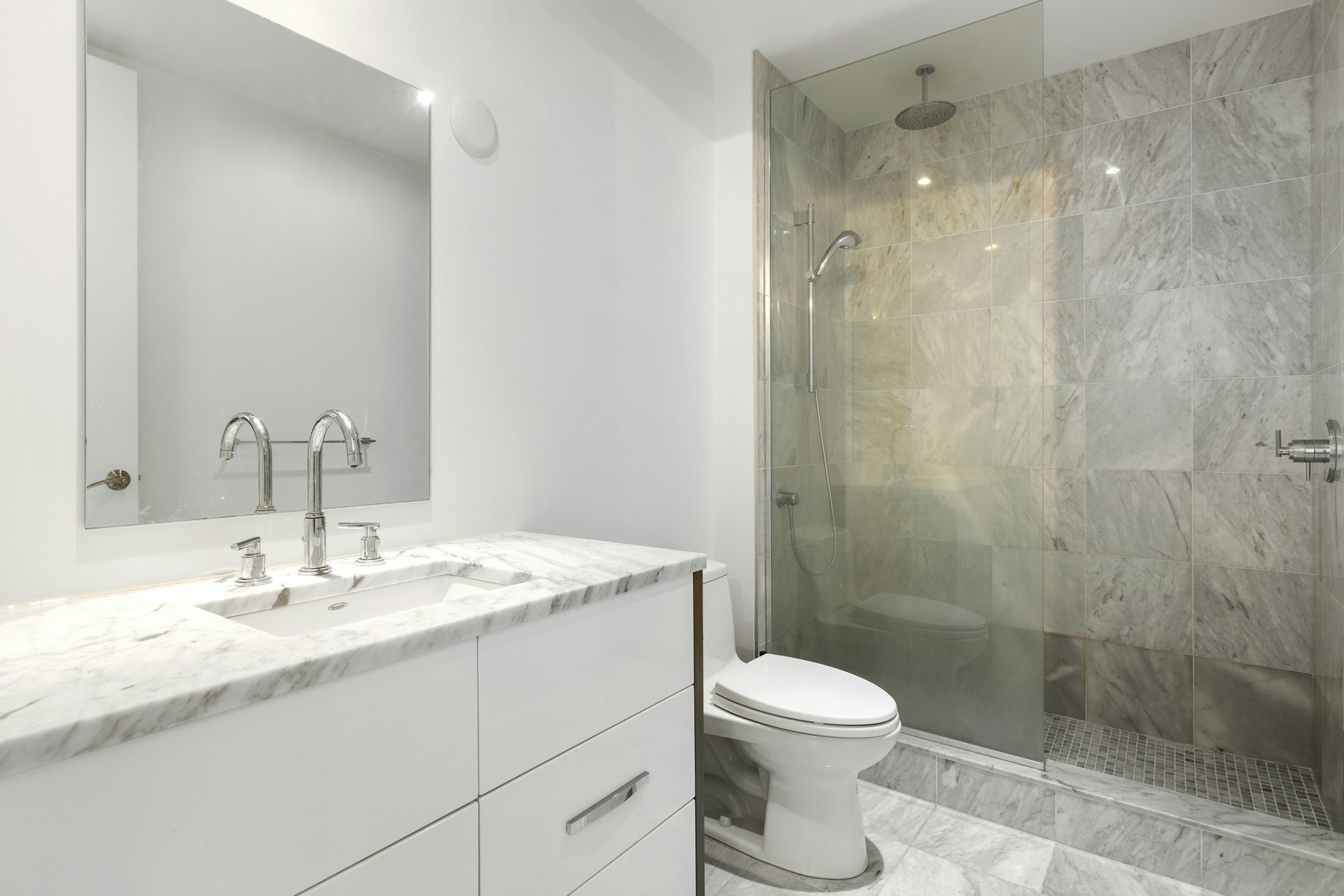 Badezimmer in einer Mietwohnung